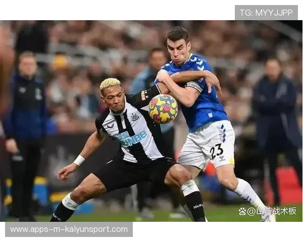 埃弗顿换帅后反弹保级希望再燃，欧战压力减轻